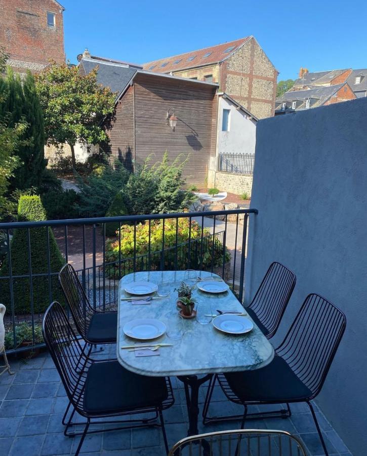 La Maison Du Tripot Honfleur Exteriör bild